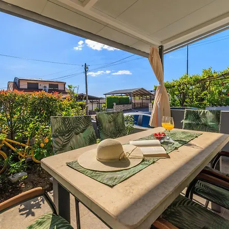 Appartement Jadro *